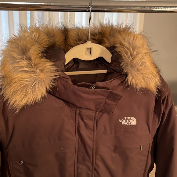 North Face winter coat - Picture 2 of 8